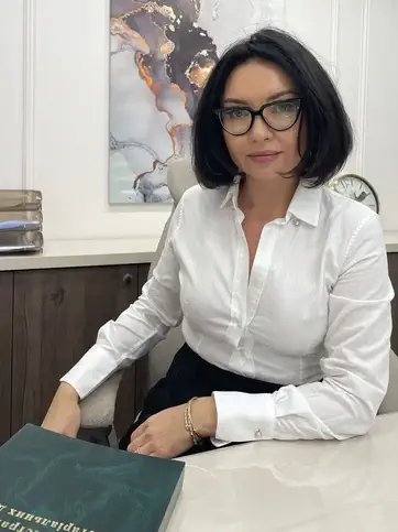 Нотаріус Шпарага Світлана Стефанівна